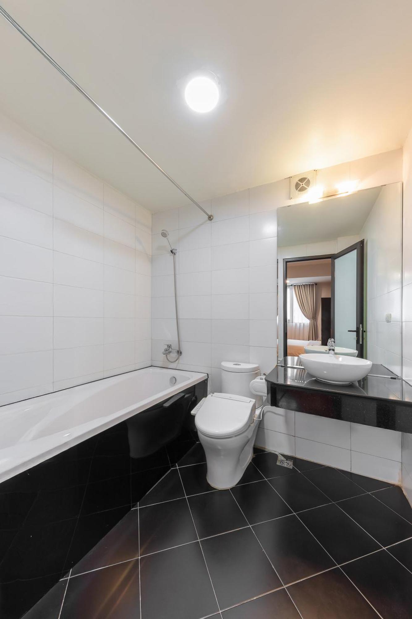 Azumaya Hotel Hai Ba Trung 1 Hanoi Bagian luar foto